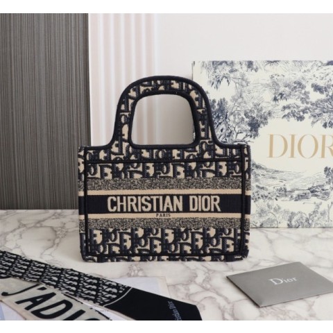 Dior 오블리크 자수 북토트 네이비