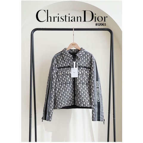 [DIOR] 크리스찬 디올 여성 오블리크 리버시블 크롭 푸퍼 자켓