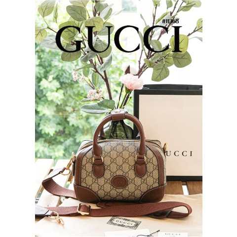 [GUCCI] 구찌 인터로킹 G 스몰 더플백