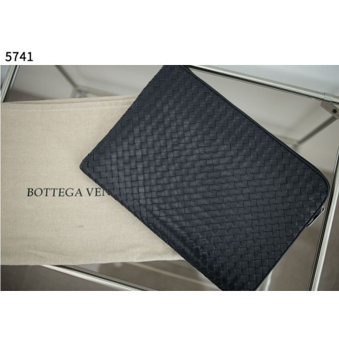 [BOTTEGA VENETA] 수입고급 클러치