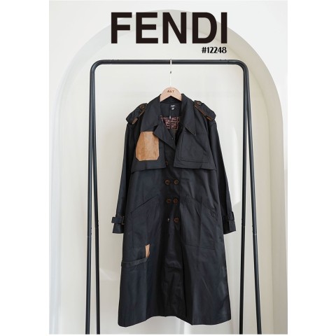 [FENDI] 팬디 여성 벨벳 포켓 패치 벨티드 트렌치 코트