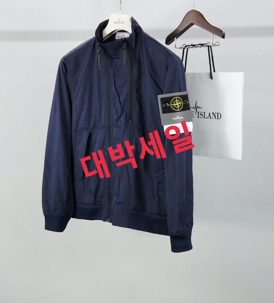 스*톤아일랜드 23fw 와펜패치 투지퍼 바람막이 1+1