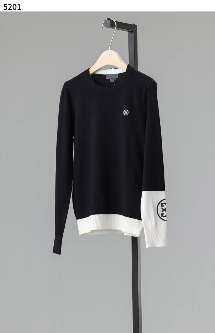 지포어 ESSENTIAL TECH CREWNECK SWEATER