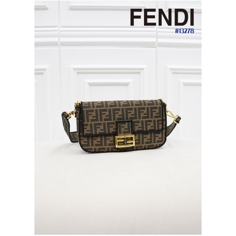 [FENDI] 펜디 자카드 FF 패브릭 바게트백