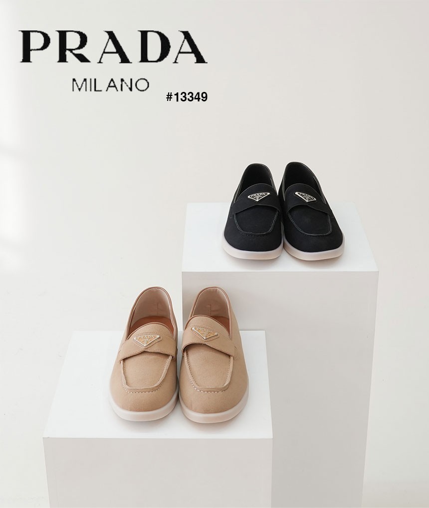 [PRADA] 프라다 트라이앵글 로고 스웨이드 로퍼