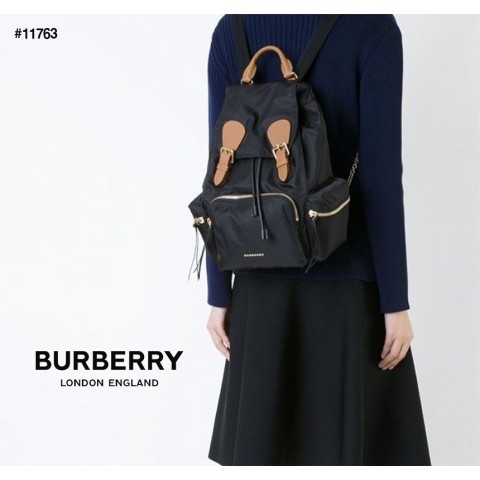 [BURBERRY] 버버리 테크니컬 나일론 미듐 럭색 여성 백팩