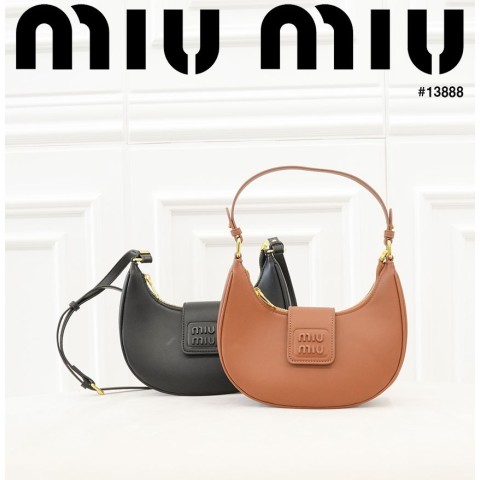 [MIUMIU] 미우미우 크로와상 가죽 숄더크로스백