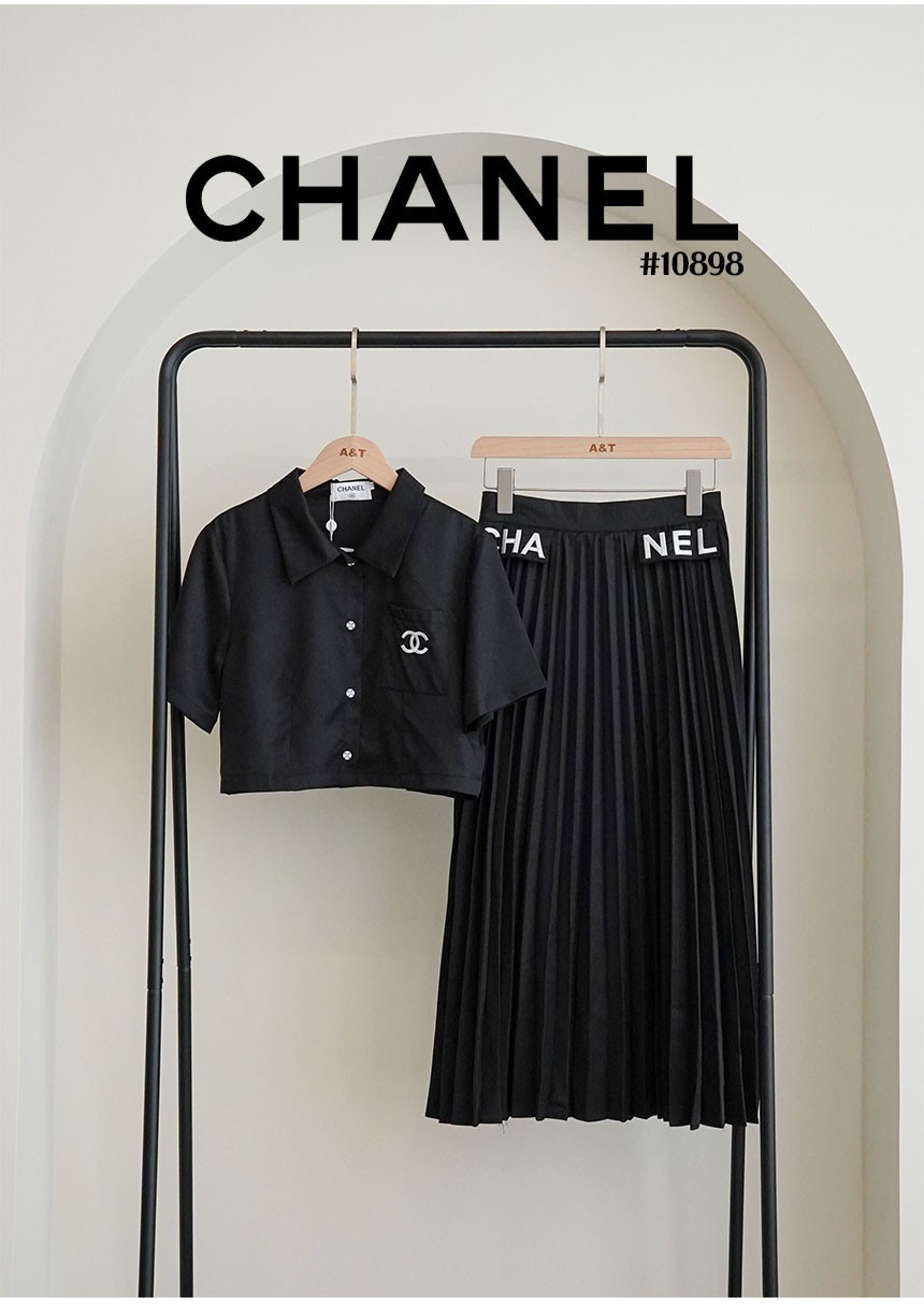 [CHANEL] 샤넬 여성 크롭셔츠 & 롱 플리츠 스커트 셋