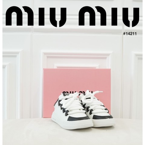 [MIUMIU] 미우미우 여성 로고 레더 스니커즈