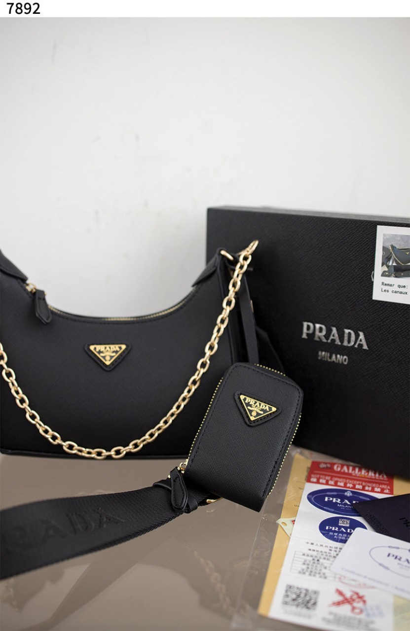 [PRADA] 수입고급 프라다 리에디션 사피아노 가죽 호보백